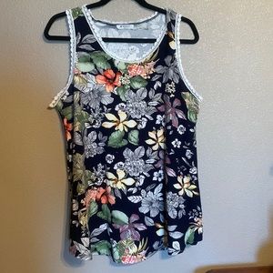 Dressy tank top Size Large